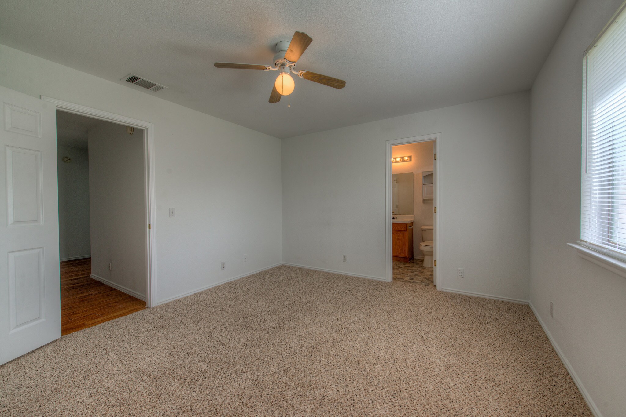 Building Photo - 8433 Alum Rock Dr