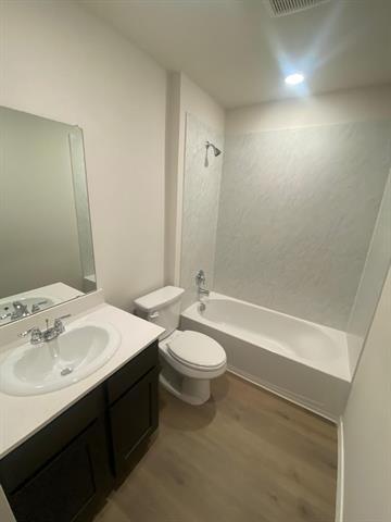 Building Photo - 112 Sunberry Dr