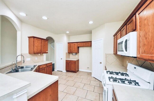 Building Photo - 6902 Sterling Meadow Dr