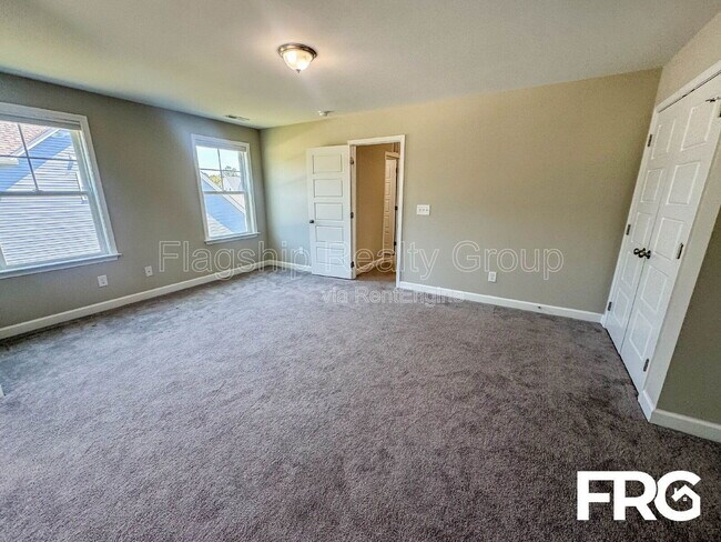 Building Photo - 208 Coffman Dr
