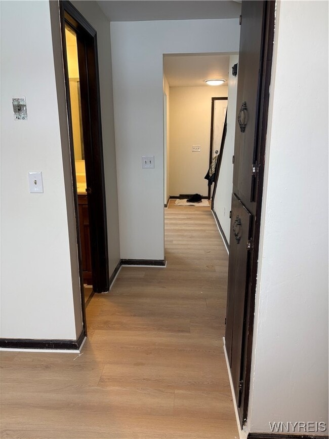 Building Photo - 431 Kaymar Dr