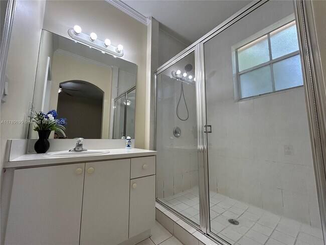 Building Photo - 2279 Anchor Ct