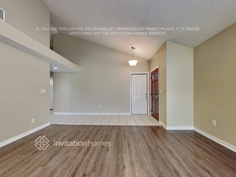 Building Photo - 1210 Tuxford Dr