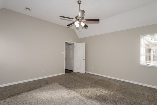 Building Photo - 4387 Cross Creek Cove