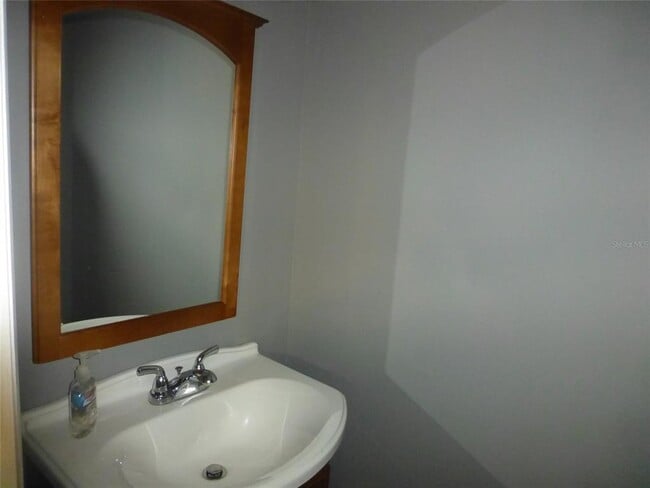 Building Photo - 3203 W Tacon St