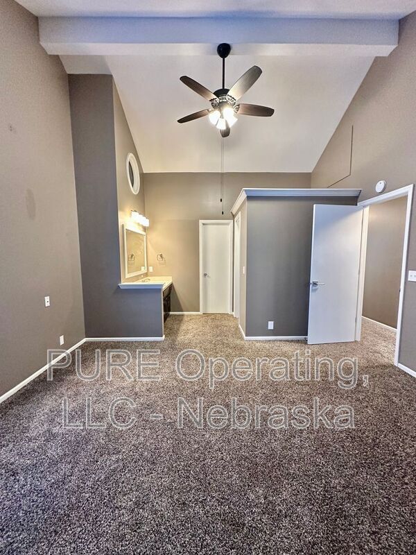 Building Photo - 5039 S 163rd Ave