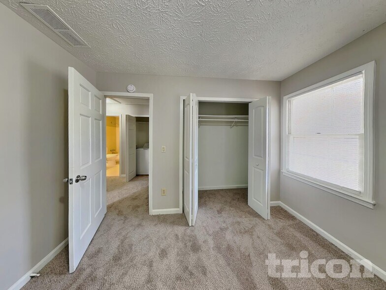 Building Photo - 225 Brandon Mill Cir