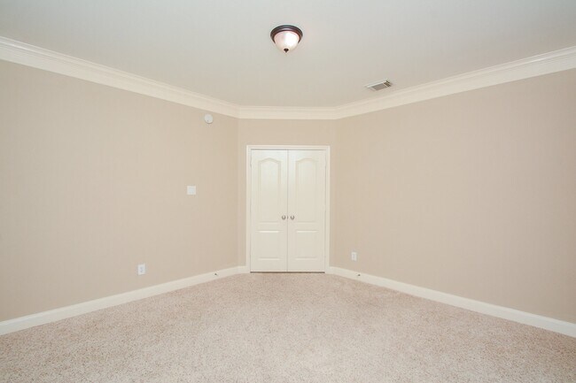 Building Photo - 11812 Sea Shadow Bend