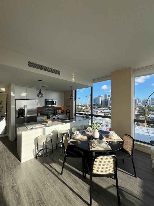 Building Photo - 153 NW 31st St