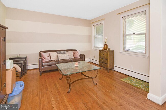 Building Photo - 6303 Walther Ave