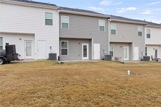 Building Photo - 2650 Axel Rdg