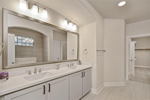 Building Photo - 6309 Smithwick Dr