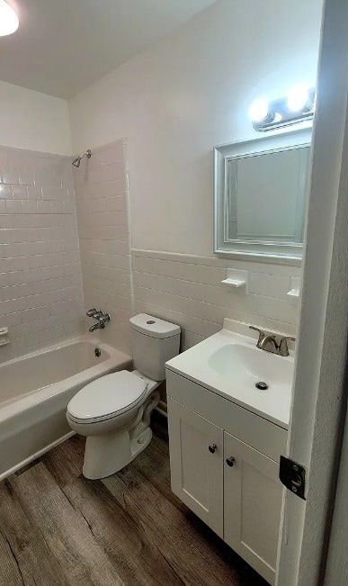 Building Photo - 2619 Wayside Dr