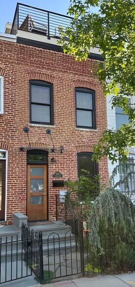 Building Photo - 1007 V St NW