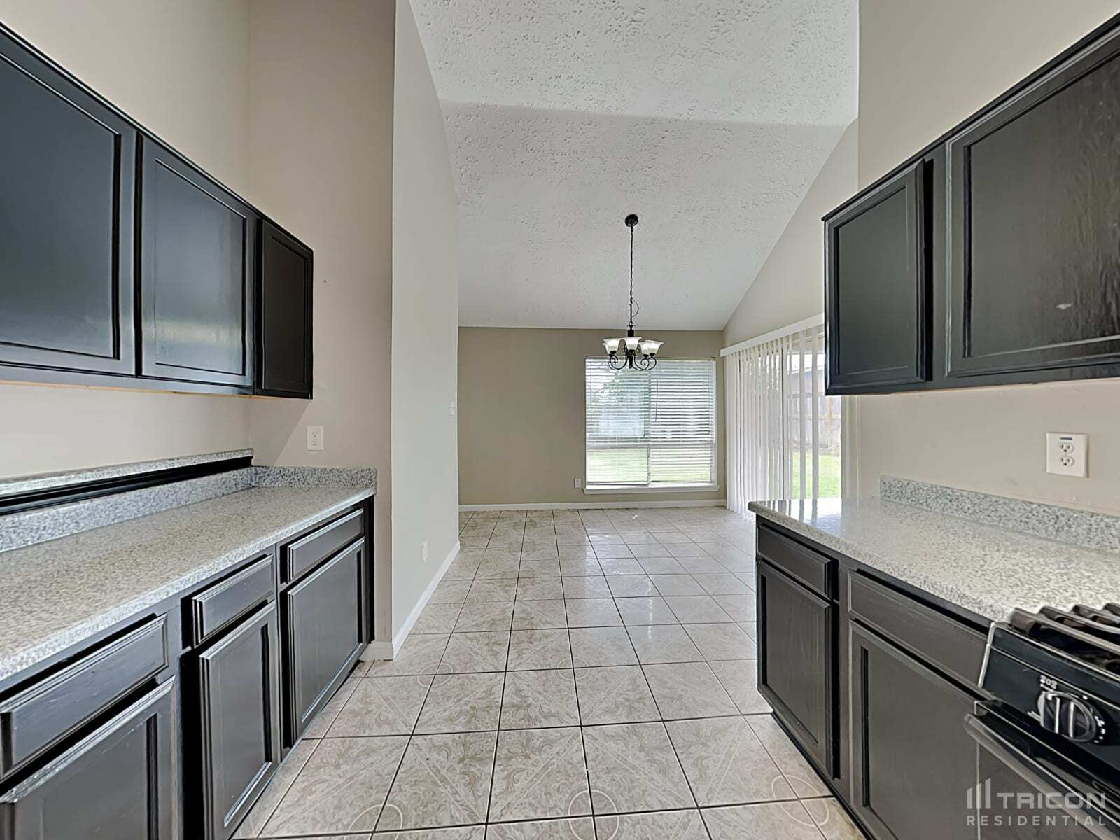 Building Photo - 8711 Croteau Dr
