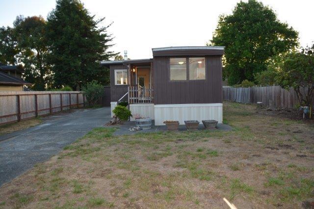 Building Photo - Sweet in-town mobile, very cute 1 bedroom