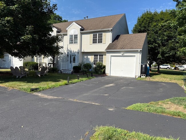 Primary Photo - 10 Ptarmigan Dr