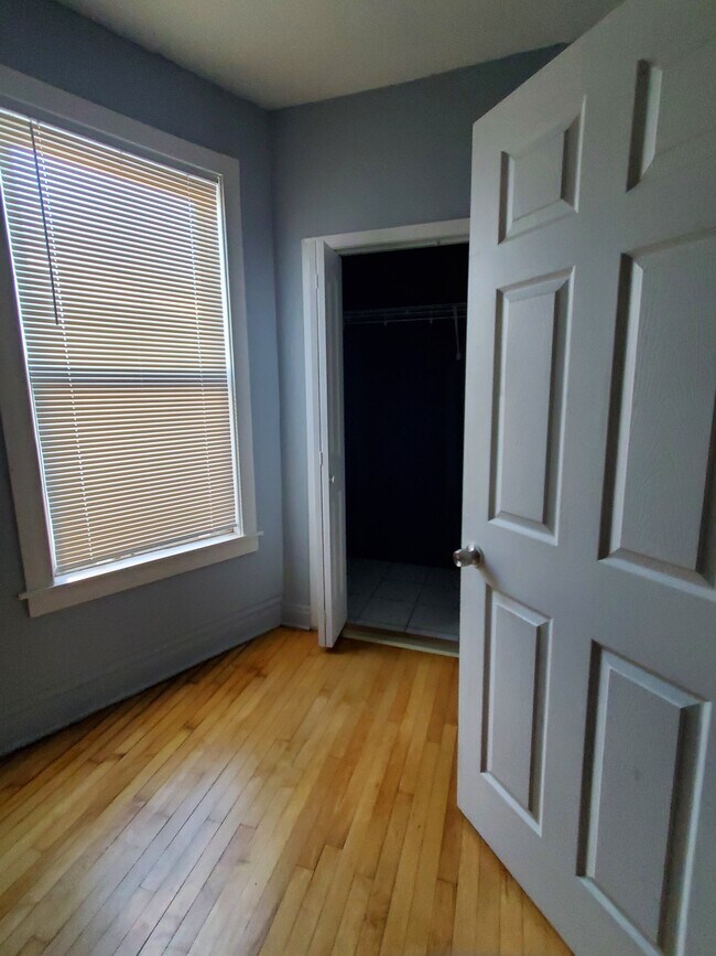 bedroom 1 - 3418 W Armitage Ave