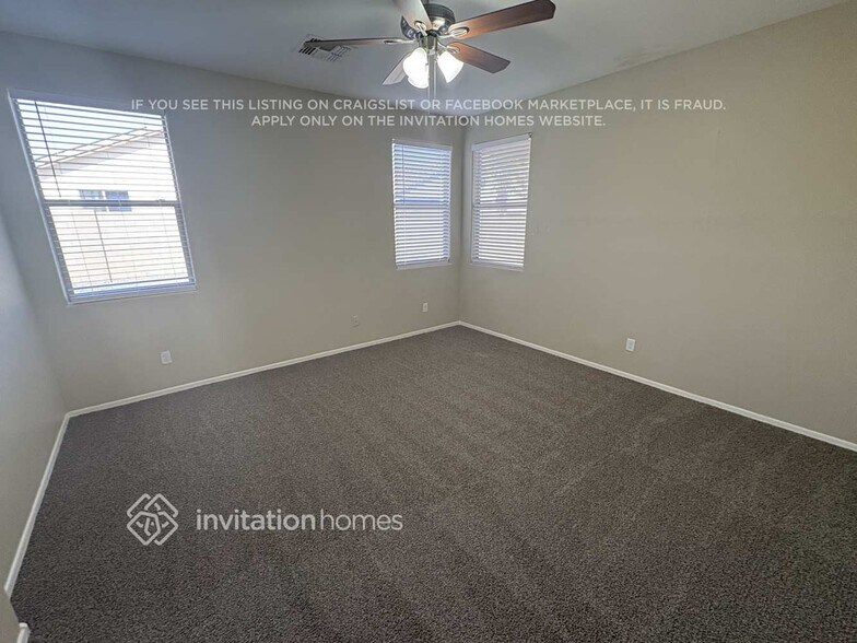 Building Photo - 12552 W Estero Ln