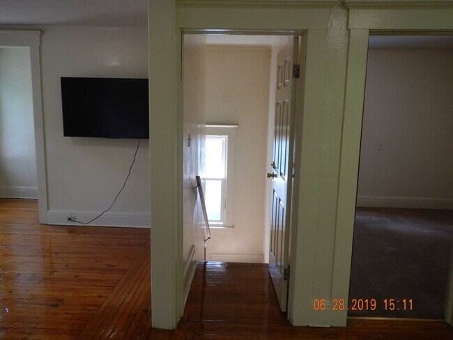 Building Photo - 1217 Madison St