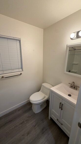 Building Photo - 6512 Manassero Way