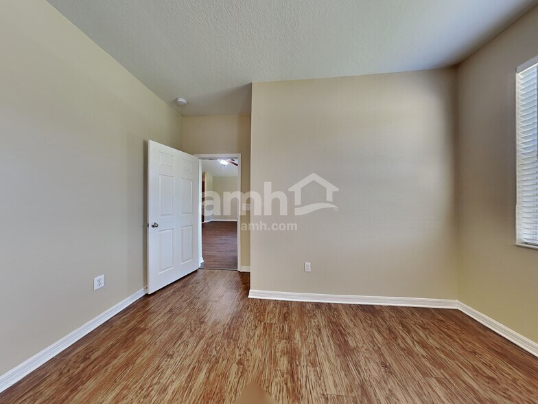 Building Photo - 7131 Forest Mere Dr