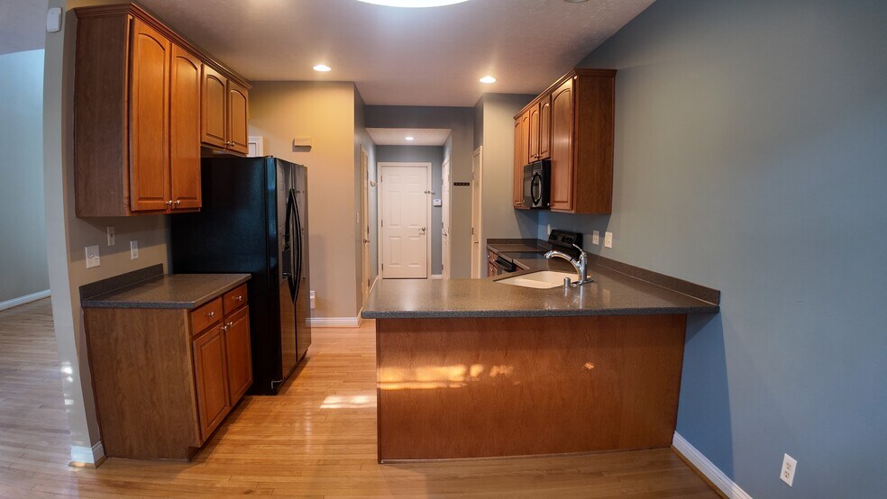 Building Photo - 3505 Thorngate Dr