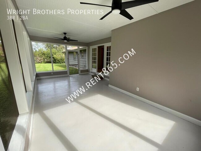 Building Photo - 4709 Lonas Dr
