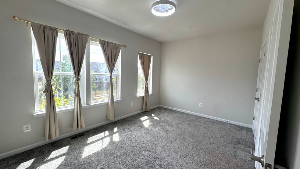 Building Photo - 7244 Clagett Dr