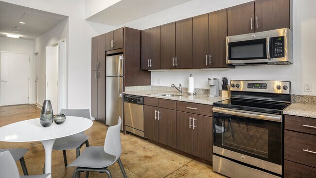 Building Photo - 120 19th St N