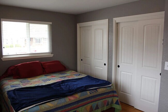 Building Photo - 5bed 4bath updated Ranch in Bear Valley