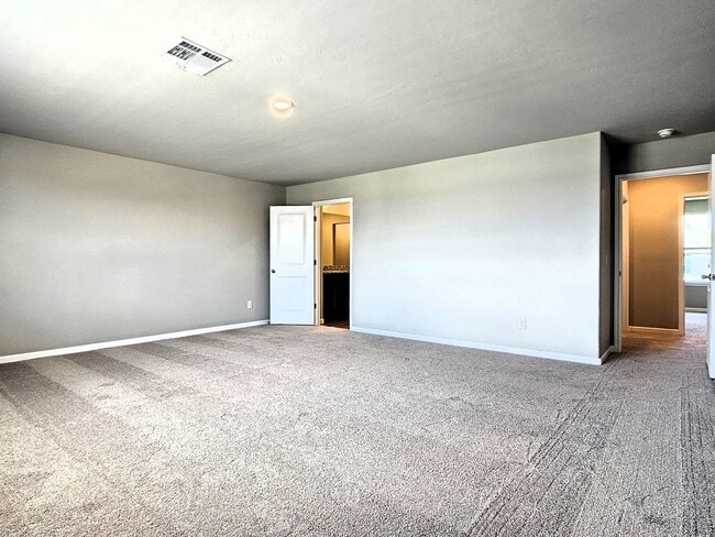 Building Photo - 1616 Amaranth Ln