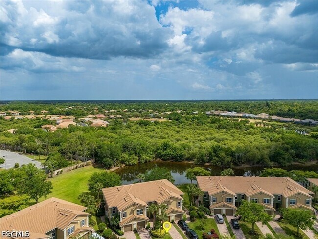 Building Photo - 3210 Cottonwood Bend