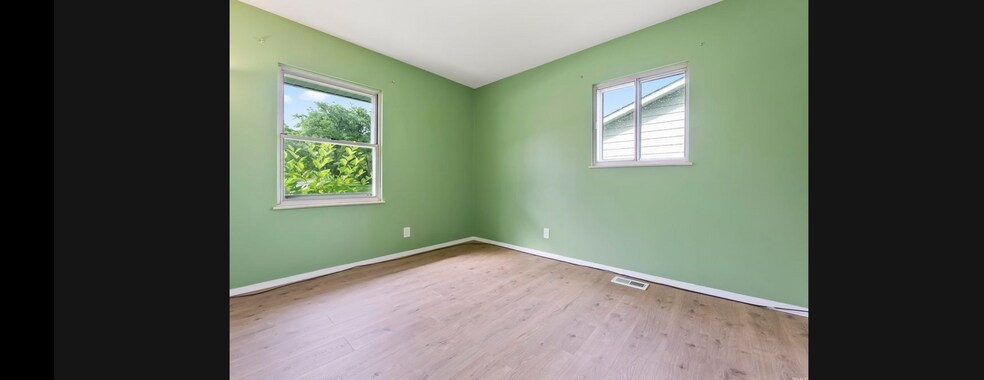 Building Photo - 1405 Tulip Tree Rd
