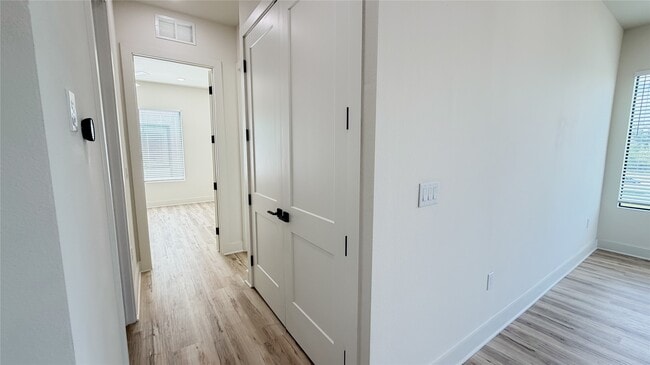 Building Photo - 4722 Old Spanish Trl