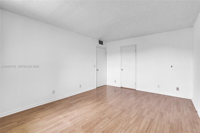 Building Photo - 300 SW 134th Way