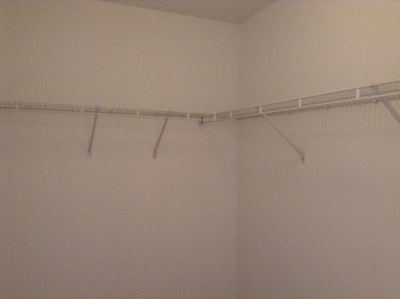 Building Photo - 25830 S Brookfield Ct