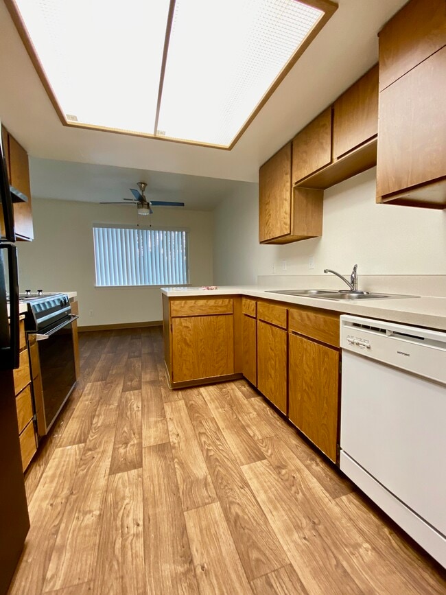 Wellington Estates 11545 SW Beef Bend Rd Tigard OR 97224 Apartment