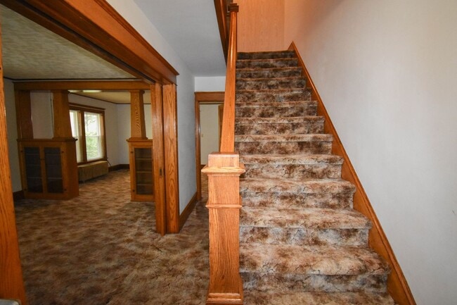 Building Photo - Large Home in Loganton with 1 Car Garage!