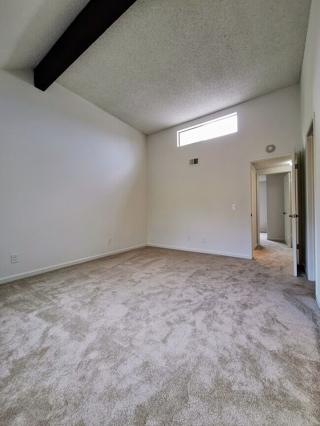 Building Photo - 14575 S Bascom Ave