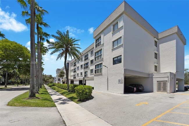 Building Photo - 255 Galen Dr