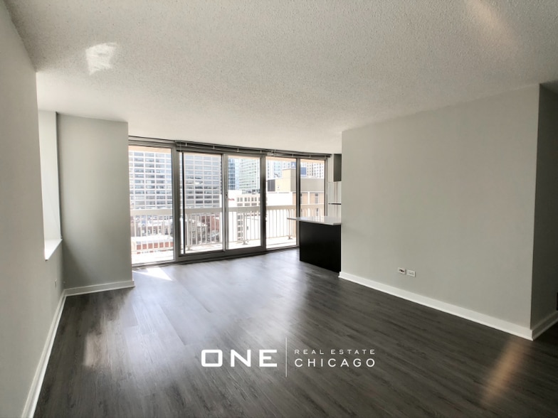 Building Photo - 525 N State St