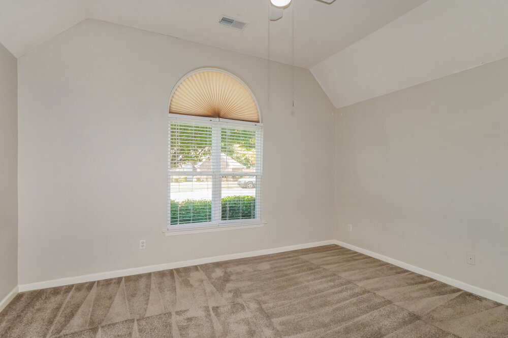 Building Photo - 7274 Busher Dr