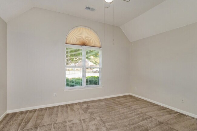 Building Photo - 7274 Busher Dr