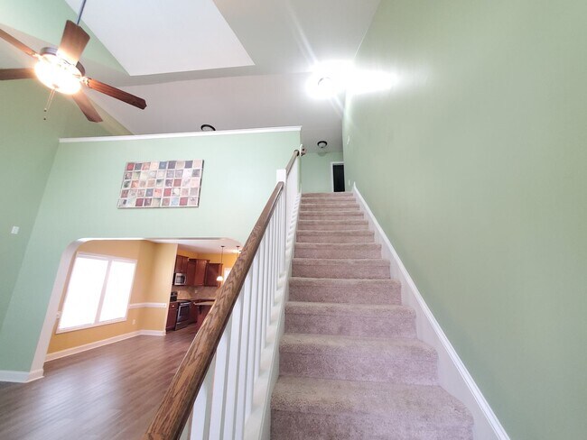 Building Photo - Gorgeous Home In Turnberry Subdivision