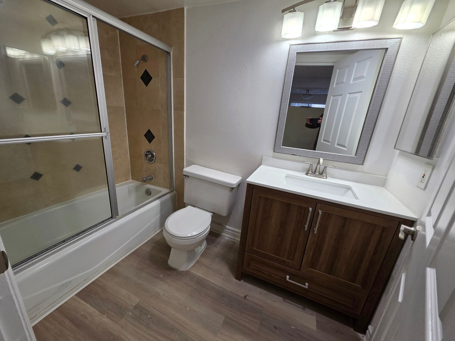 Building Photo - 1250 S Westgate Ave