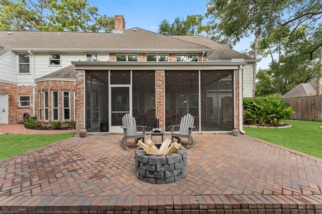 Building Photo - 8911 Tranquil Park Dr