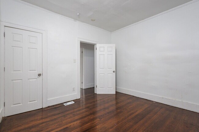 Building Photo - 1721 Atkinson St