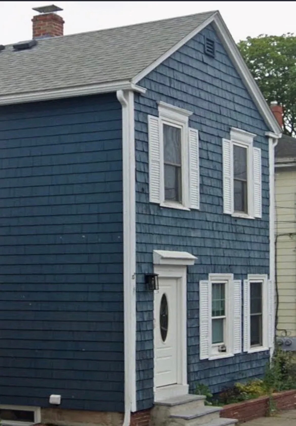 2nd Floor Unit - 83 1/2 Summer St