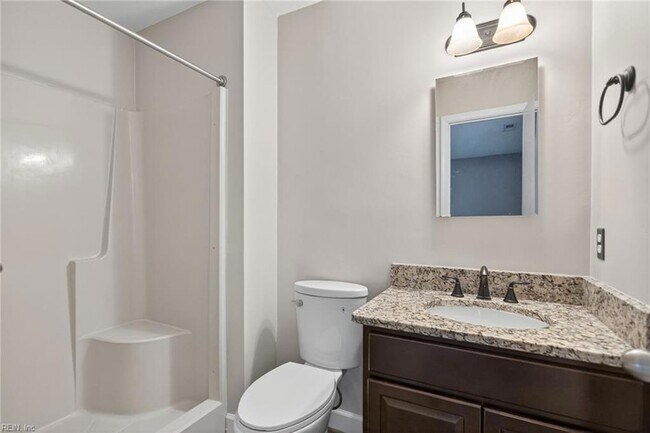 Building Photo - 5677 Rushmere Dr